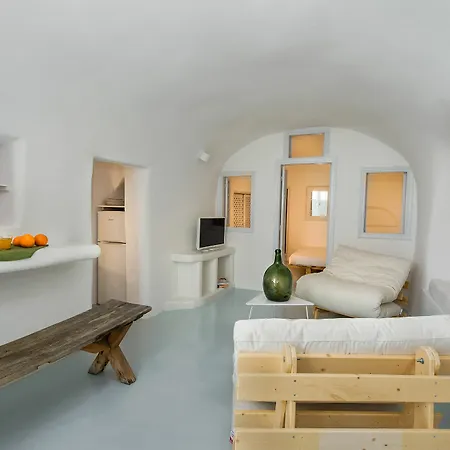 Artia Mansion Apartment *